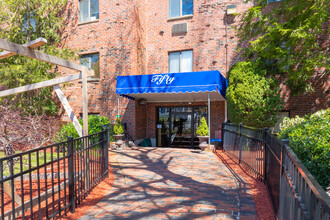 50 Water St in Medford, MA - Building Photo - Building Photo