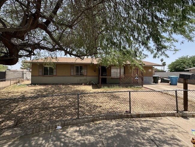 6316 W Catalina Dr
