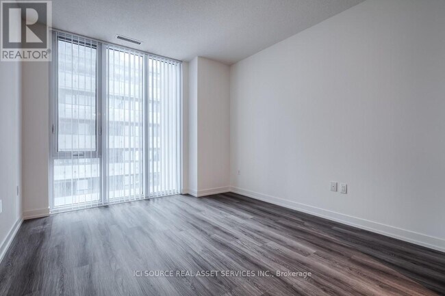 138-1138 Downes St in Toronto, ON - Building Photo - Building Photo