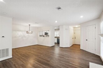 801 Abingdon Way NE in Atlanta, GA - Building Photo - Building Photo