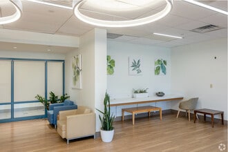 Grace West Manor in Newark, NJ - Foto de edificio - Building Photo