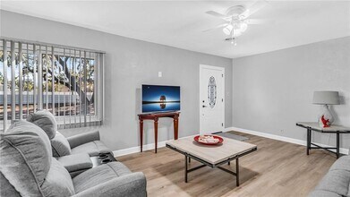 11912 McMullen Loop in Riverview, FL - Building Photo - Building Photo