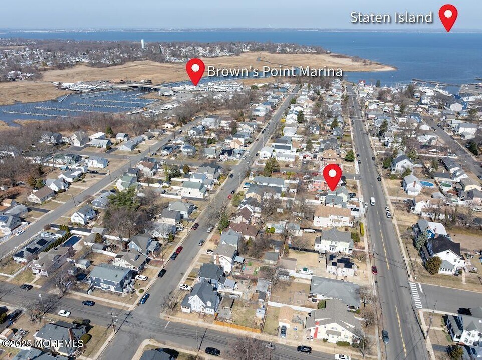 166 Broadway in Keyport, NJ - Building Photo
