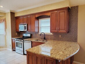 8900 S Somerset Ln in Alpharetta, GA - Building Photo - Building Photo