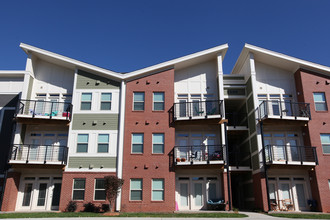 Vyne on Central in Charlotte, NC - Foto de edificio - Building Photo