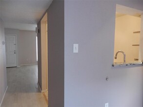 1715 Moritz Dr in Houston, TX - Building Photo - Building Photo