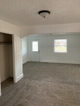 2414 S Walnut St in Muncie, IN - Building Photo - Building Photo