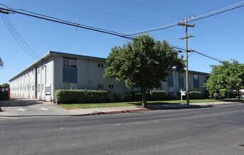 Village Apartments in Modesto, CA - Building Photo - Building Photo