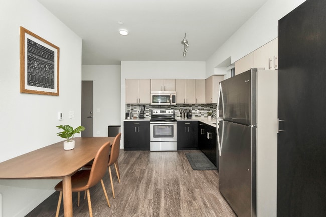 80 South Main St in Seattle, WA - Building Photo - Building Photo