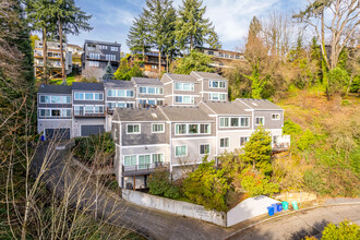 Mill Street Terrace in Portland, OR - Building Photo - Primary Photo