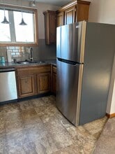 80 Carroll St, Unit 2nd Floor in Manchester, NH - Foto de edificio - Building Photo