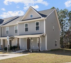 129 Longleaf Pine St in Clayton, NC - Building Photo