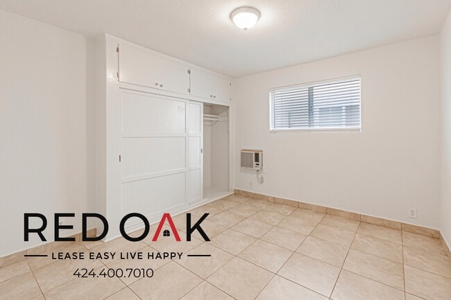 4838 Hazeltine Ave in Los Angeles, CA - Building Photo - Building Photo