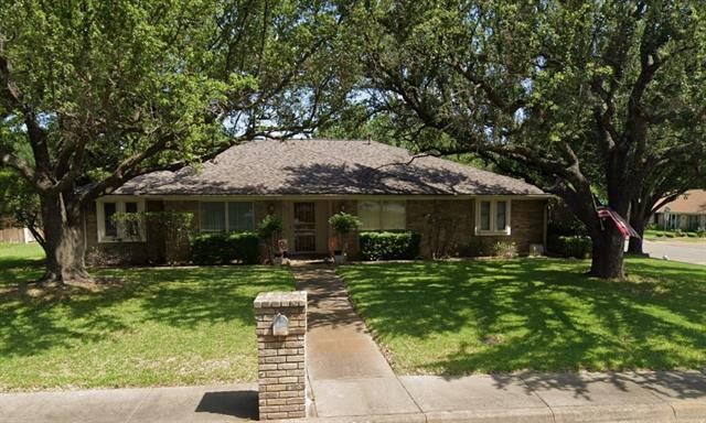 901 Waterview Ln in Desoto, TX - Building Photo