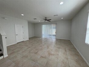 8422 Pine River Rd in Tampa, FL - Building Photo - Building Photo