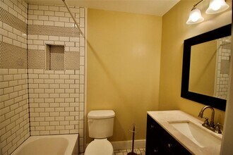 5105 Sherman St-Unit -2 in Houston, TX - Building Photo - Building Photo