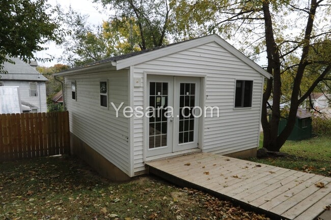 502 S Gunnison St in Burlington, IA - Building Photo - Building Photo