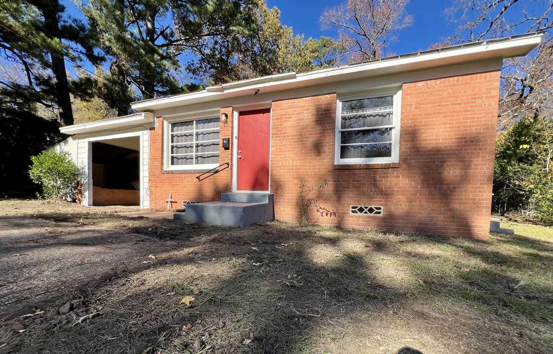 1617 W 6th St in Tyler, TX - Building Photo