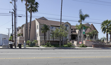 Woodstock Terrace in Anaheim, CA - Building Photo - Building Photo