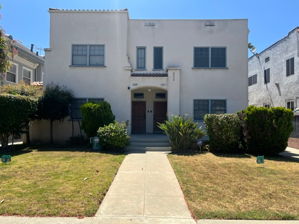 2327 3rd Ave in Los Angeles, CA - Building Photo