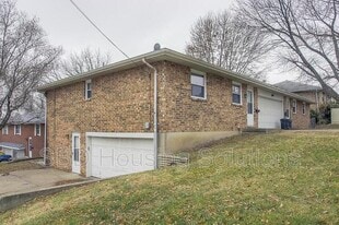 9519 E 18 St S in Independence, MO - Building Photo