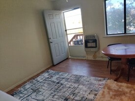 810 Georgiana Dr, Unit A in Gallup, NM - Building Photo