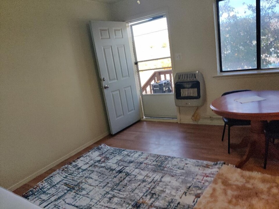 810 Georgiana Dr, Unit A in Gallup, NM - Building Photo