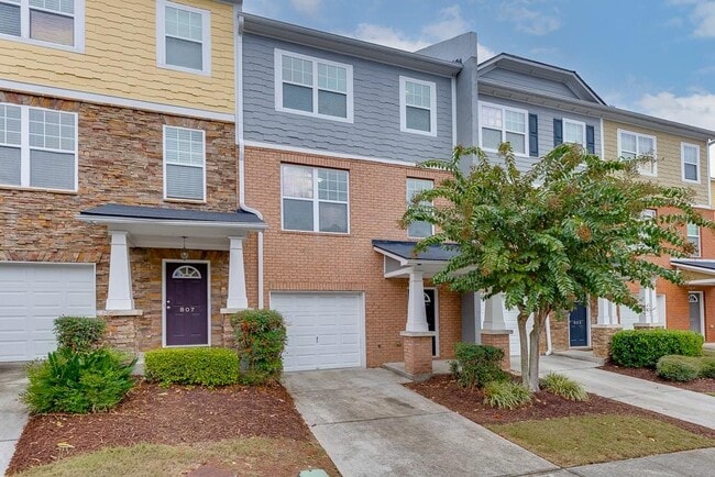 805 Tulip Poplar Way in Lawrenceville, GA - Building Photo - Building Photo