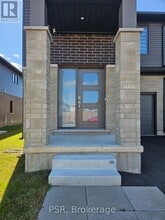 82 Acacia Rd in Pelham, ON - Building Photo - Building Photo