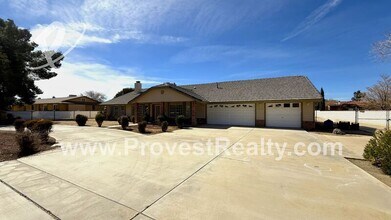 14664 Pamlico Rd in Apple Valley, CA - Building Photo - Building Photo