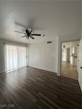4555 E Sahara Ave in Las Vegas, NV - Building Photo - Building Photo