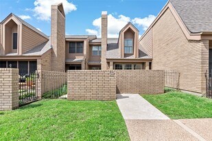 3122 Camelot Dr in Bryan, TX - Building Photo
