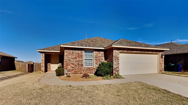 10213 NW 24th Terrace in Yukon, OK - Building Photo - Building Photo