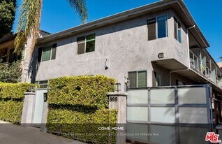 866 Hilldale Ave in West Hollywood, CA - Building Photo