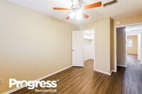 8450 Ariel St photo'