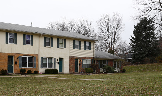 Spring Meadow Town Homes in Florence, KY - Building Photo - Building Photo