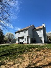 8817 Elkins Park Dr in Matthews, NC - Building Photo - Building Photo