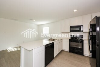 10532 Desert Hawk Cir in Fort Worth, TX - Building Photo - Building Photo