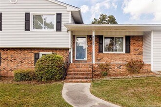 2706 Colgate Dr in Fayetteville, NC - Building Photo - Building Photo