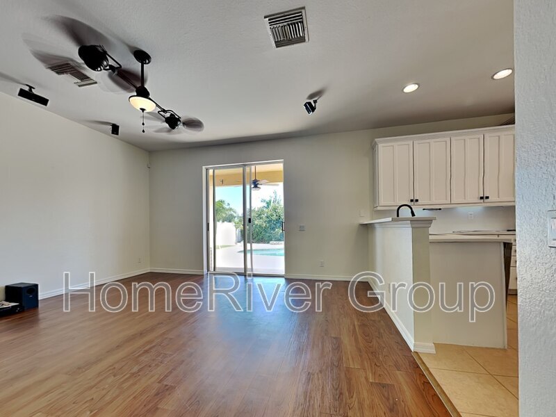 2233 Cape Heather Cir in Cape Coral, FL - Building Photo