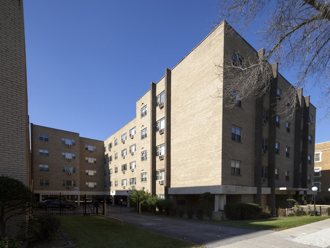 The Doral in Chicago, IL - Building Photo - Building Photo