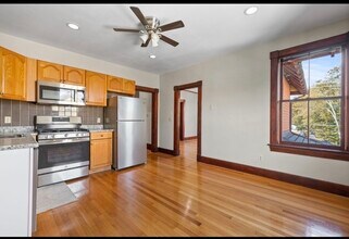 118 Elm St in Marlborough, MA - Building Photo - Building Photo