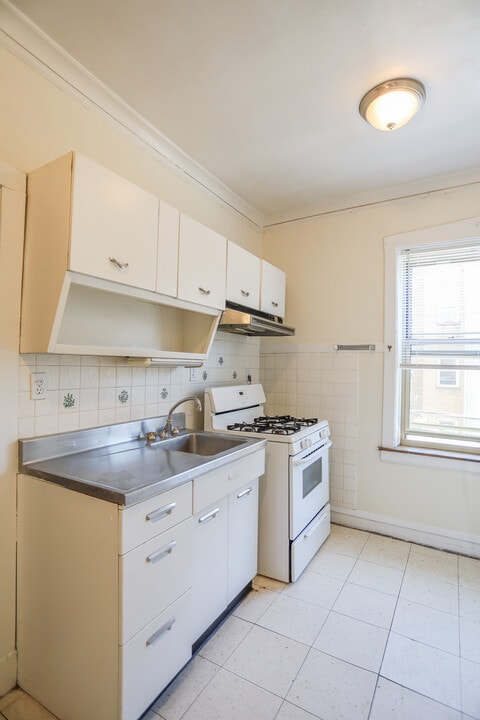 7720 N Sheridan Rd, Unit #3C in Chicago, IL - Building Photo