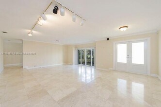 11125 SW 73rd Ct in Miami, FL - Building Photo - Building Photo
