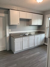 36 Lake St in Webster, MA - Building Photo - Building Photo