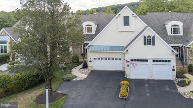 5812 Hickory Hollow Ln in Doylestown, PA - Building Photo - Building Photo