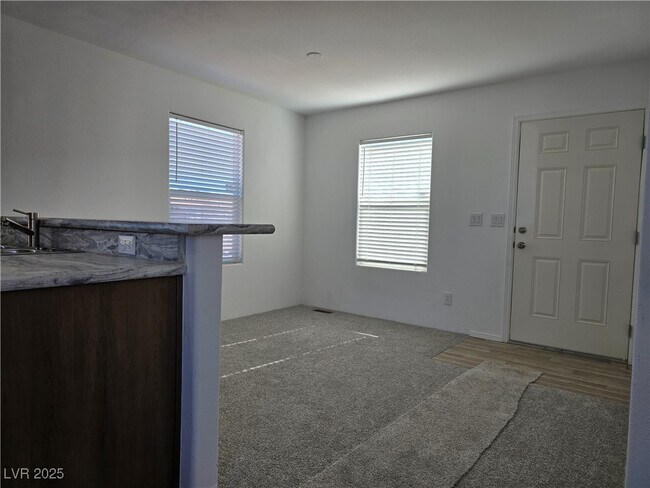 3918 Cll Mirador in Las Vegas, NV - Building Photo - Building Photo