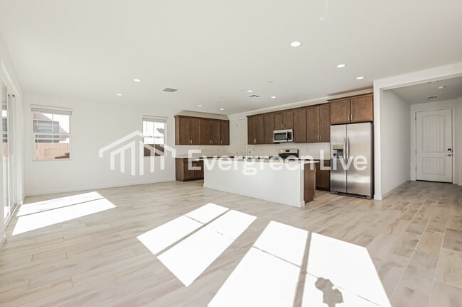 10135 E Ulysses Ave in Mesa, AZ - Building Photo - Building Photo