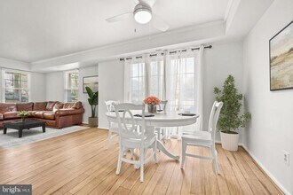 31 Everett Dr in Newtown, PA - Building Photo - Building Photo