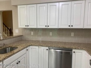 248 Larchwood Ct in Howell, NJ - Building Photo - Building Photo